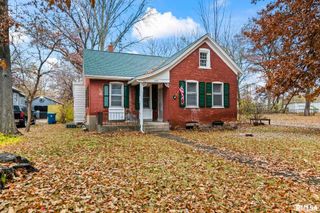 1133 N 3RD Street, Springfield, IL 62702