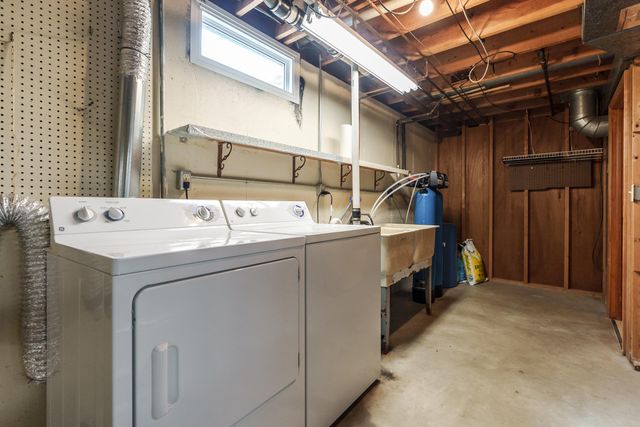 6201 Westlins Avenue, Kalamazoo, MI 49009