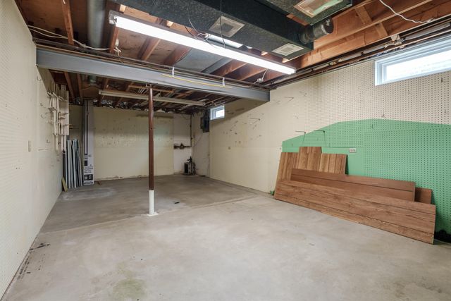 6201 Westlins Avenue, Kalamazoo, MI 49009