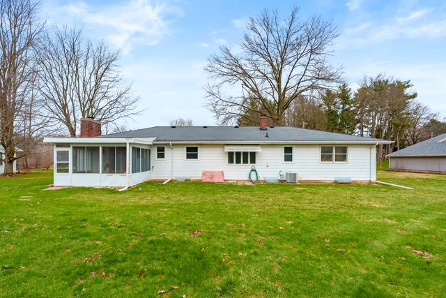 6201 Westlins Avenue, Kalamazoo, MI 49009