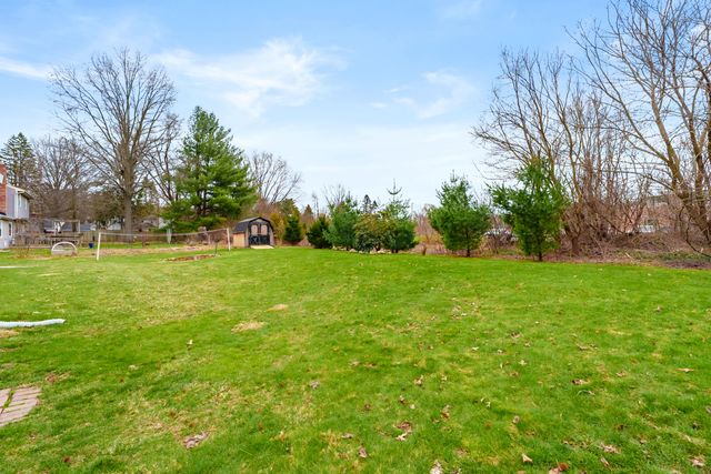 6201 Westlins Avenue, Kalamazoo, MI 49009