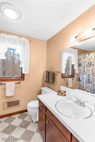 1000 Southeast Boulevard, Salem, OH 44460