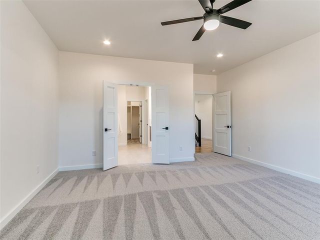 141 W Lynn Court Drive, Mustang, OK 73064