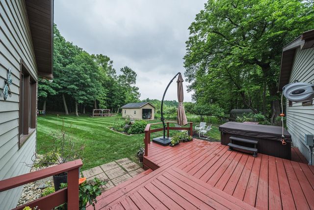 425 Shorewood Drive, Detroit Lakes, MN 56501