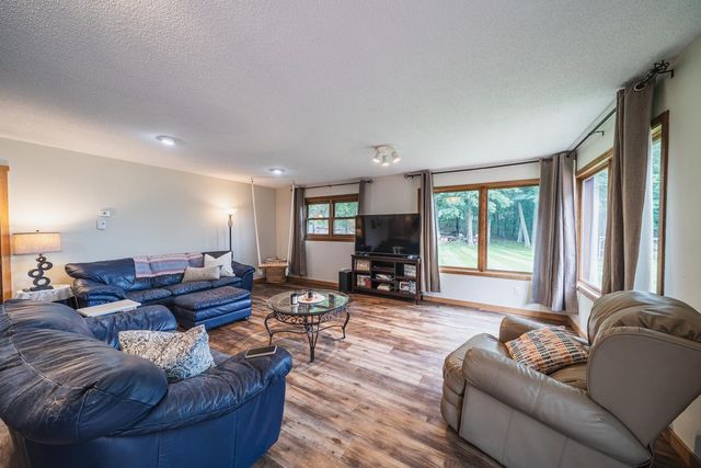 425 Shorewood Drive, Detroit Lakes, MN 56501