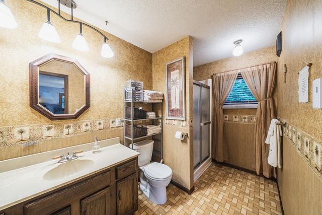 425 Shorewood Drive, Detroit Lakes, MN 56501