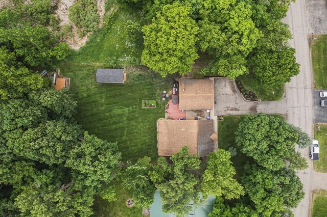 425 Shorewood Drive, Detroit Lakes, MN 56501