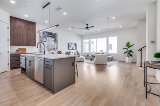 2908 Hawthorne Avenue 103, Dallas, TX 75219