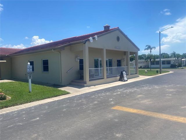 10213 S LAKE DRIVE 169, Largo, FL 33773