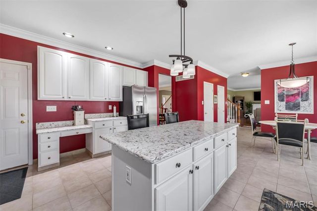 16923 Westridge Oaks Drive, Wildwood, MO 63040