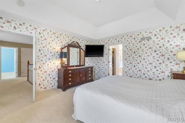 16923 Westridge Oaks Drive, Wildwood, MO 63040