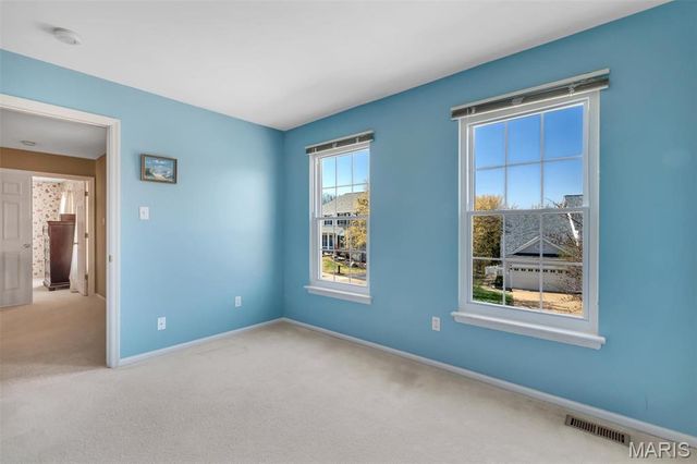 16923 Westridge Oaks Drive, Wildwood, MO 63040