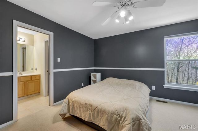 16923 Westridge Oaks Drive, Wildwood, MO 63040