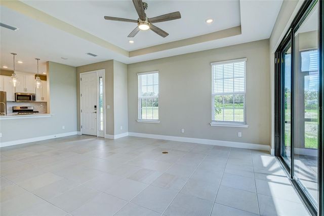 6094 MESA GLEN, Bradenton, FL 34203