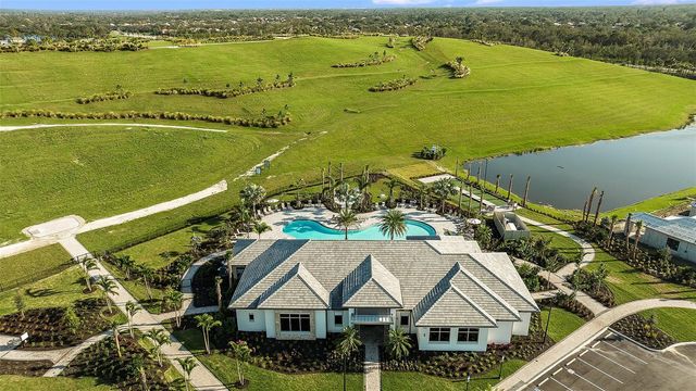 6094 MESA GLEN, Bradenton, FL 34203