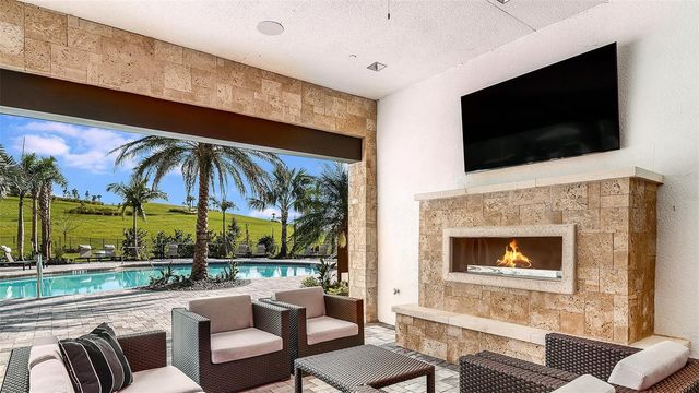 6094 MESA GLEN, Bradenton, FL 34203