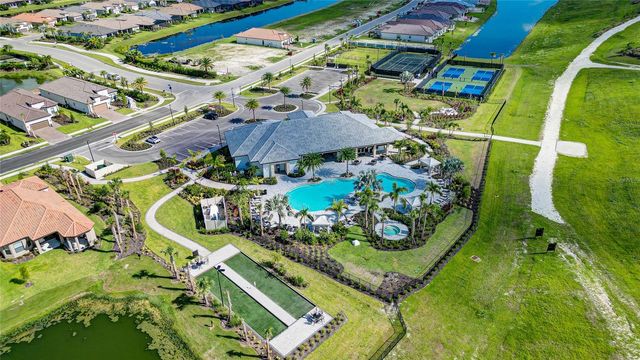 6094 MESA GLEN, Bradenton, FL 34203