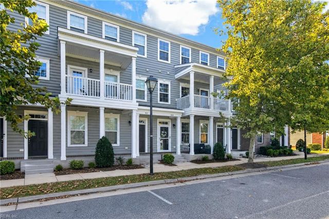 309 Waterside Dr Unit 37, Hampton, VA 23666