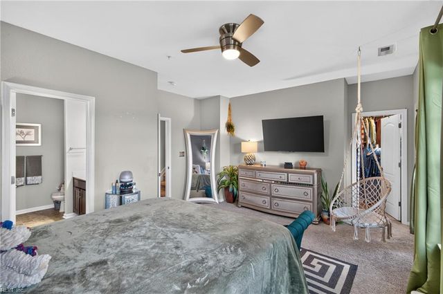 309 Waterside Dr Unit 37, Hampton, VA 23666
