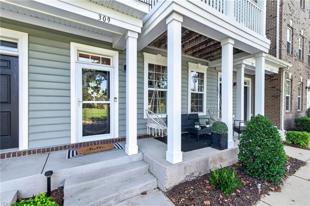 309 Waterside Dr Unit 37, Hampton, VA 23666