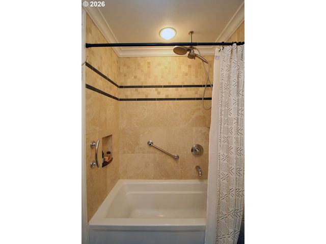 3149 Ne 103RD Pl, Portland, OR 97220
