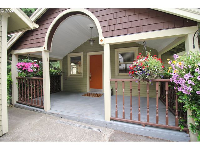 3149 Ne 103RD Pl, Portland, OR 97220
