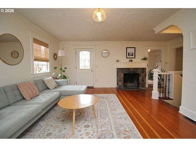 3149 Ne 103RD Pl, Portland, OR 97220