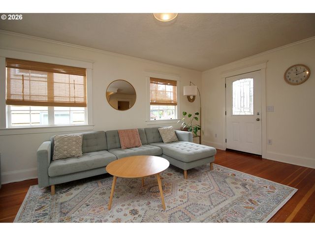 3149 Ne 103RD Pl, Portland, OR 97220