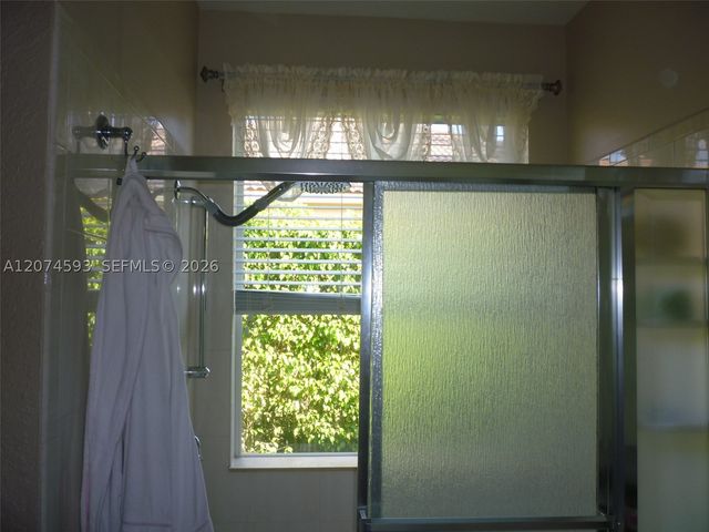 644 Conservation Dr, Weston, FL 33327