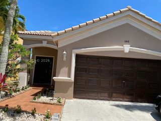 644 Conservation Dr, Weston, FL 33327