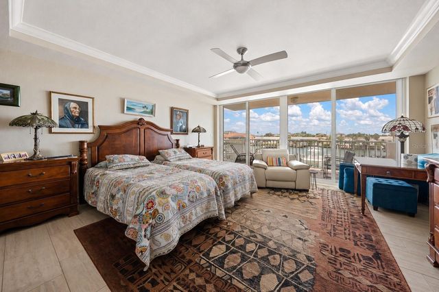 223 ISLAND WAY 2E, Clearwater Beach, FL 33767