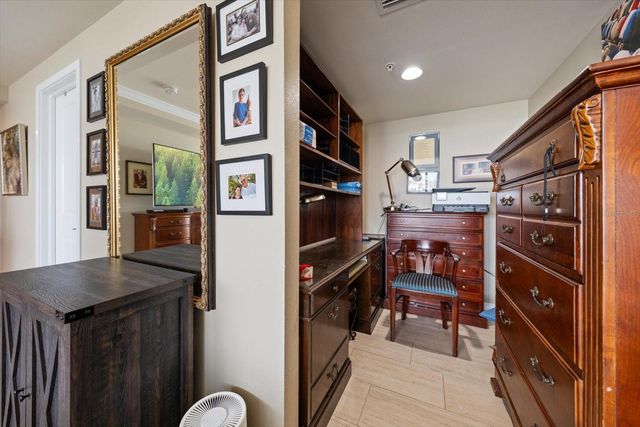 223 ISLAND WAY 2E, Clearwater Beach, FL 33767