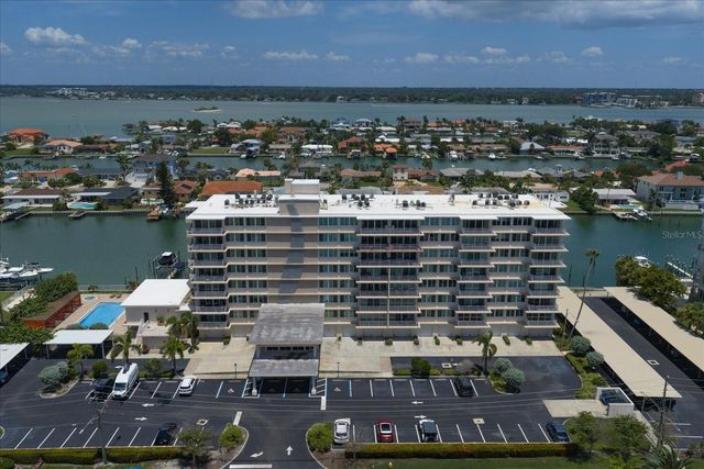 223 ISLAND WAY 2E, Clearwater Beach, FL 33767