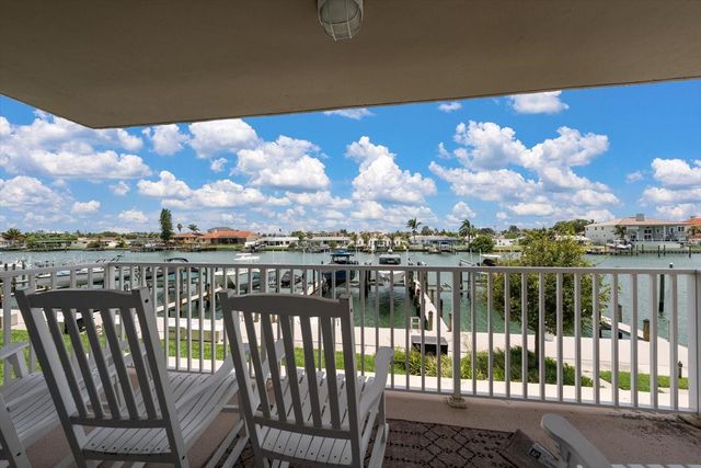 223 ISLAND WAY 2E, Clearwater Beach, FL 33767