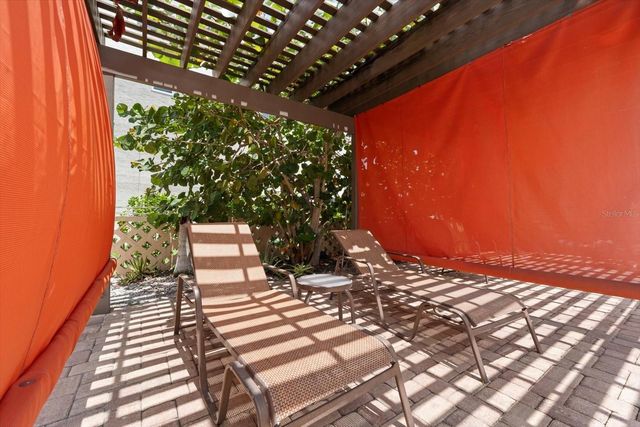 223 ISLAND WAY 2E, Clearwater Beach, FL 33767