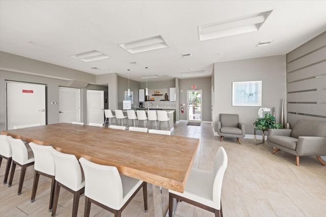 223 ISLAND WAY 2E, Clearwater Beach, FL 33767