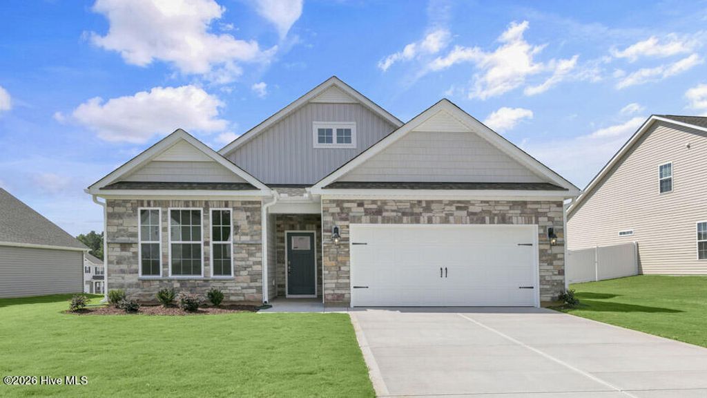820 Fernwind Circle, Aberdeen, NC 28315