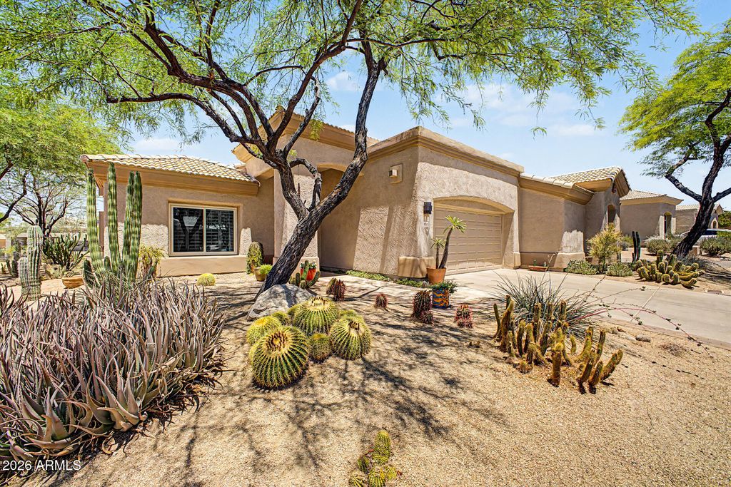 4740 E EDEN Drive, Cave Creek, AZ 85331 — photo 2