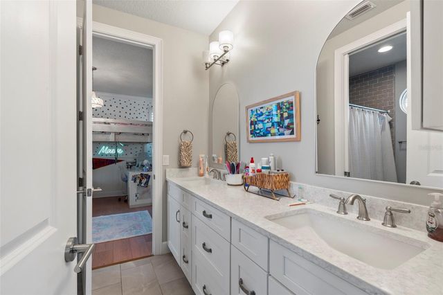 131 CALM WATER COVE, Lake Mary, FL 32746