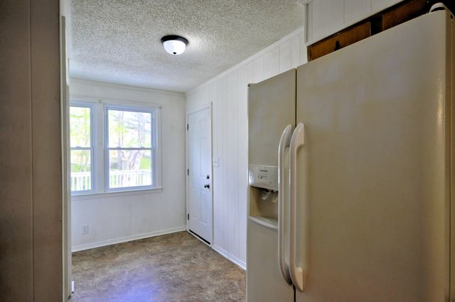 611 Needmore Rd, Clarksville, TN 37040