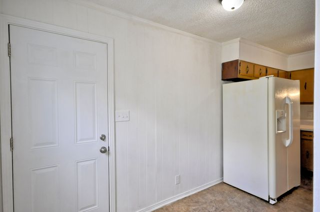 611 Needmore Rd, Clarksville, TN 37040