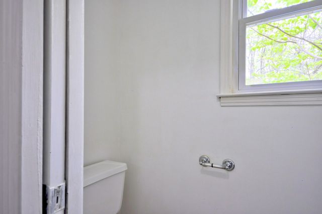 611 Needmore Rd, Clarksville, TN 37040