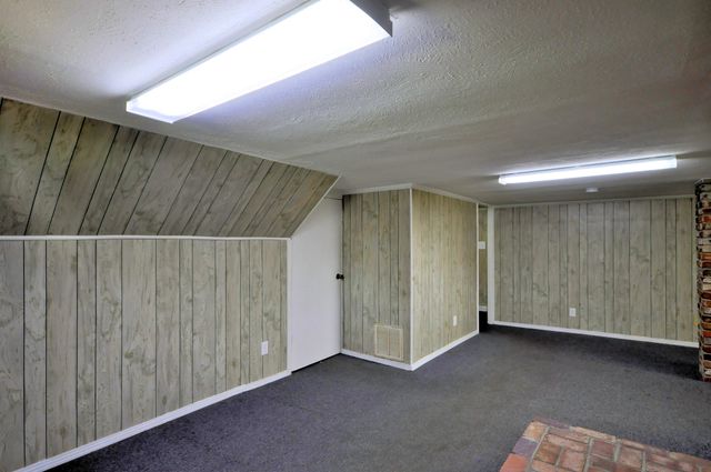 611 Needmore Rd, Clarksville, TN 37040