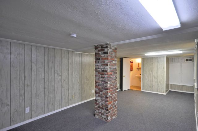 611 Needmore Rd, Clarksville, TN 37040