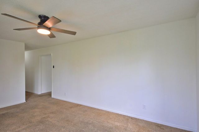 611 Needmore Rd, Clarksville, TN 37040