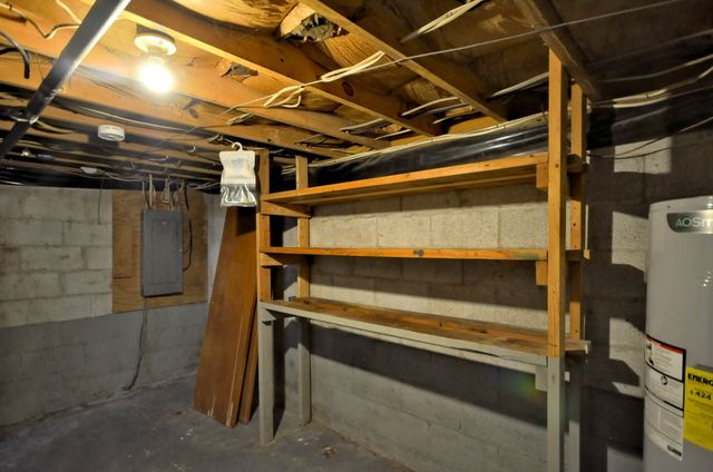 611 Needmore Rd, Clarksville, TN 37040