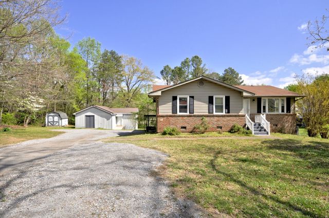 611 Needmore Rd, Clarksville, TN 37040