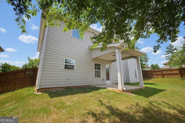 15 Hughston Walk, Newnan, GA 30263