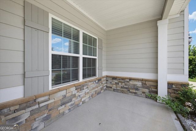 15 Hughston Walk, Newnan, GA 30263
