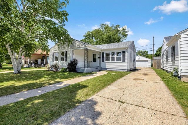 2316 W Rohr AVENUE, Milwaukee, WI 53209